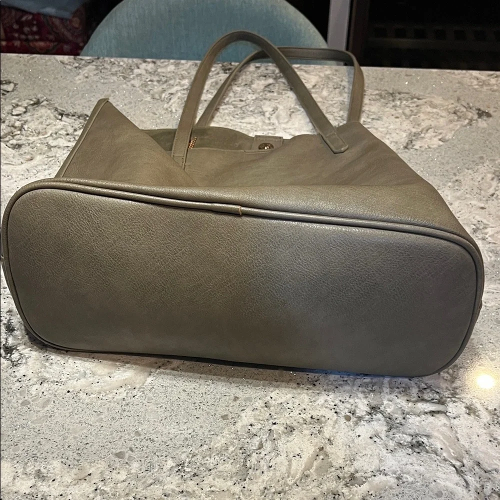 Elegant Sage Green Faux Suede Tote Bag OS